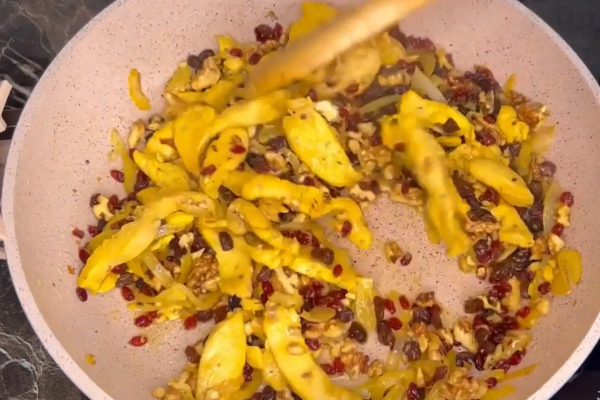 تفت کشمش در طرز تهیه کشمش پلو