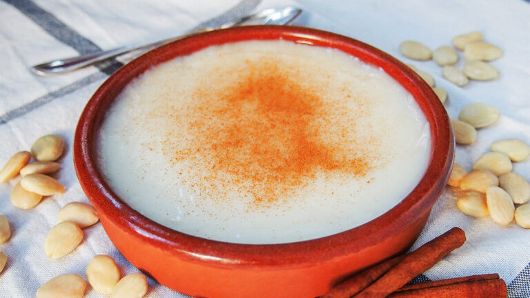 طرز تهیه پودینگ بادام