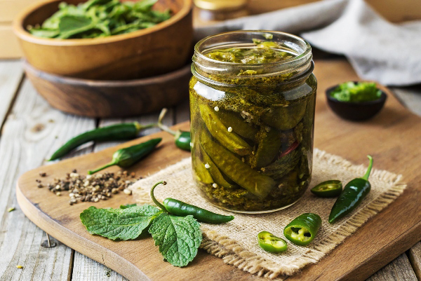 تهیه ترشی فلفل شمالی