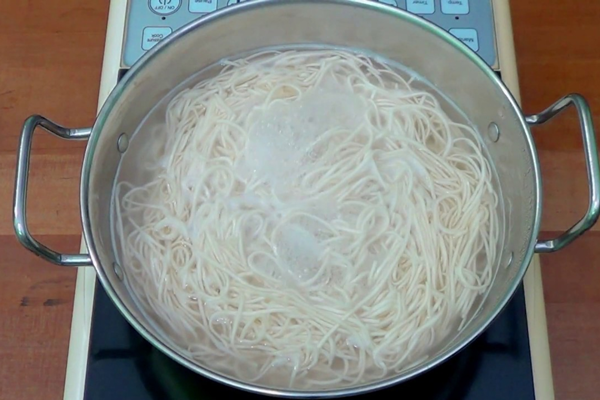 جوشاندن نودل