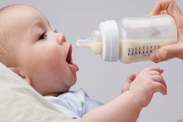 نفخ یا حساسیت در نوزاد بالای 6 ماه