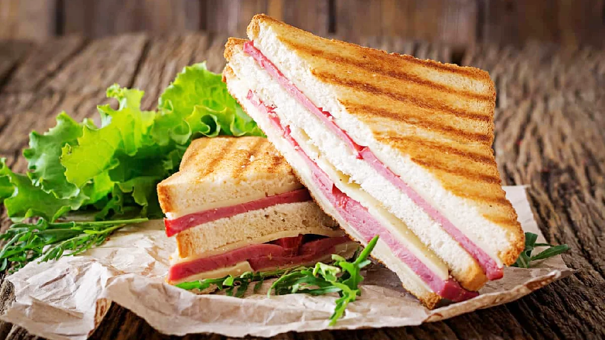 طرز تهیه اسنک سوسیس