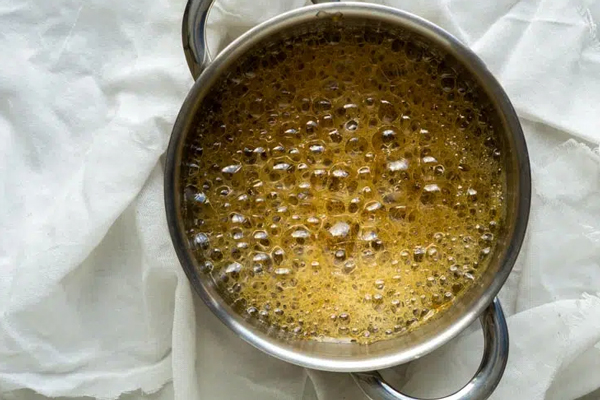 شربت یا شهد در تهیه شیرین پلو شیرازی