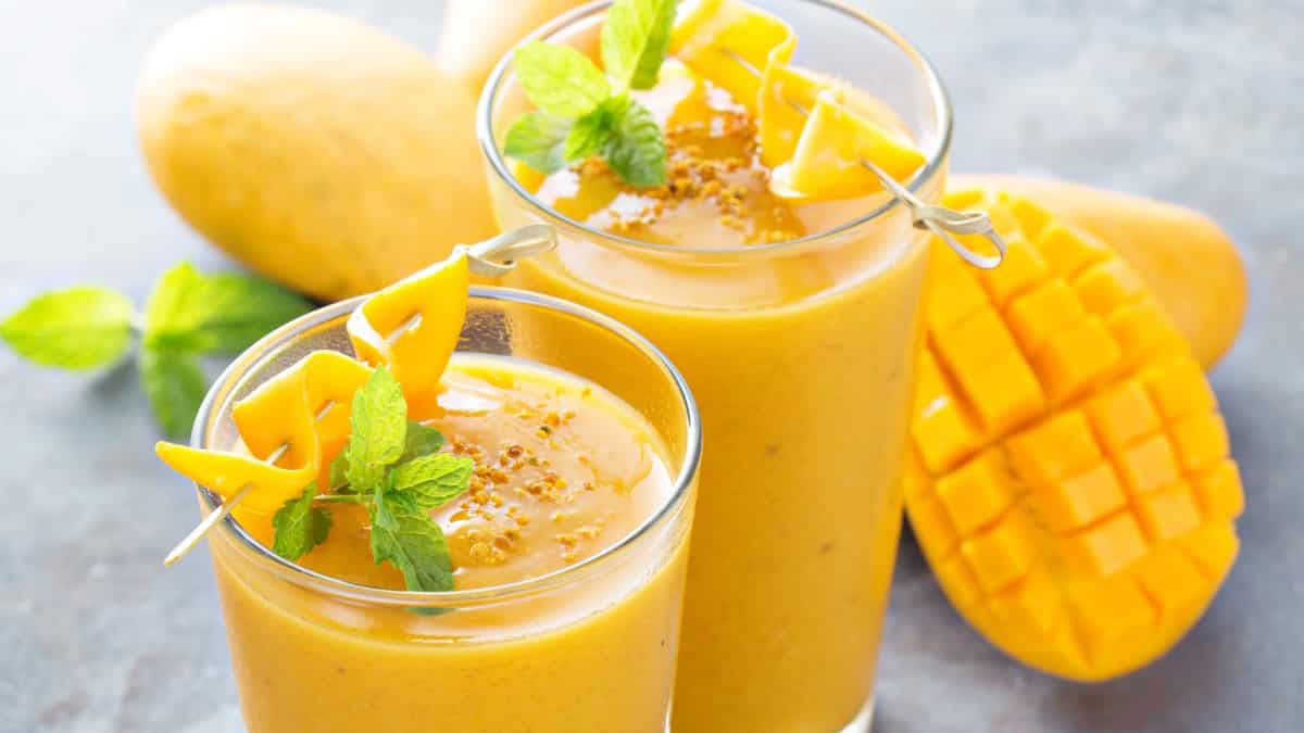 طرز تهیه میلک شیک انبه