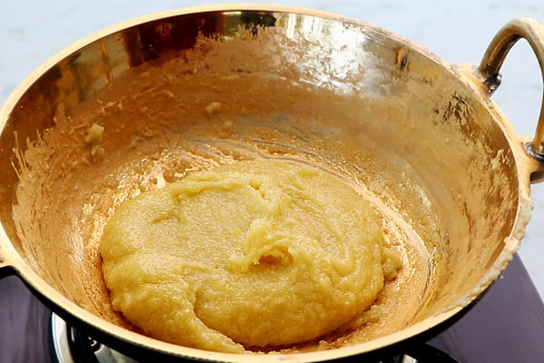 پخت حلوا شیر شمالی