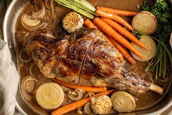 گوشت ژیگو پخته شده با سبزیجات 