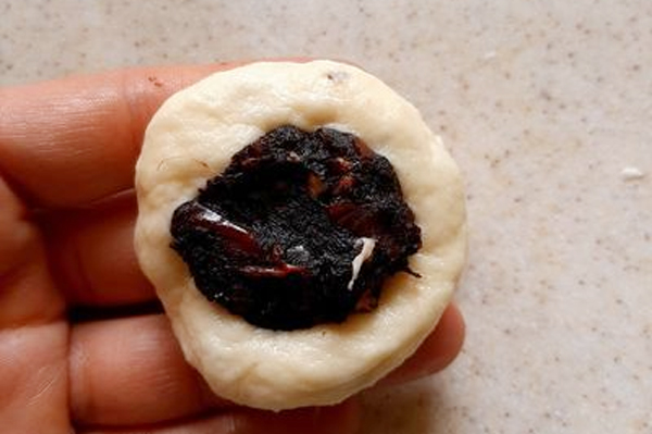 فیلینگ کلوچه خرمایی با ماست