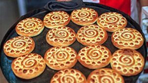 طرز تهیه کلوچه فومن خانگی