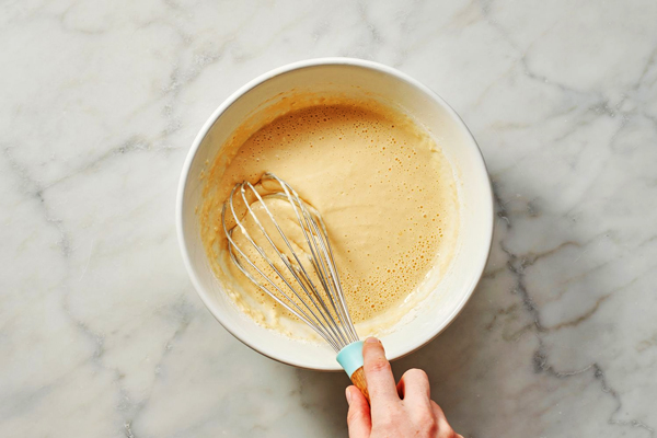 آماده کردن مایه پنکیک فوری