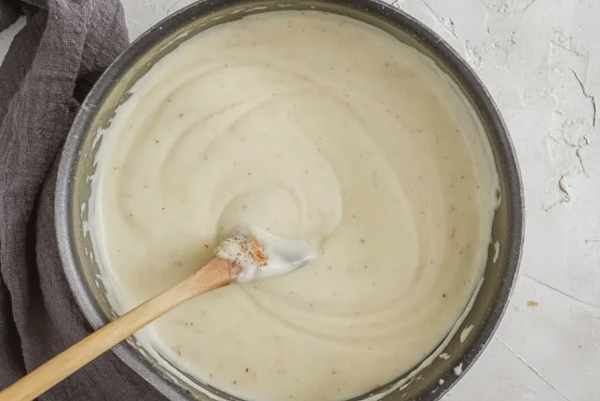 انتخاب آرد مناسب برای تهیه سس بشامل