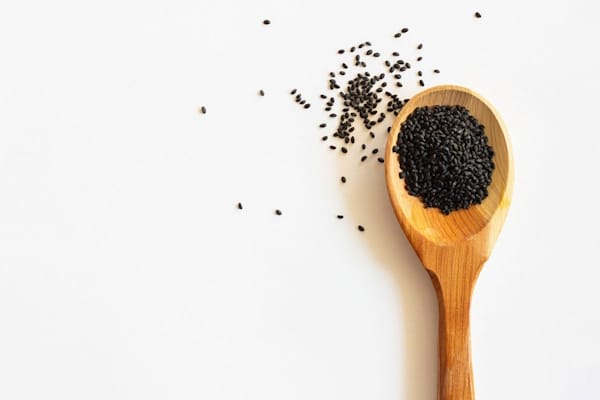 یک قاشق تخم شربتی