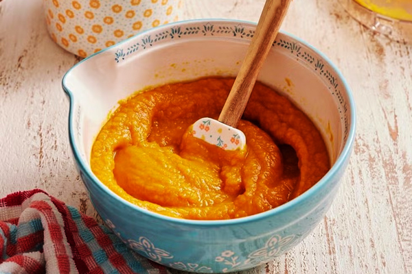 یک کاسه پوره کدو حلوایی