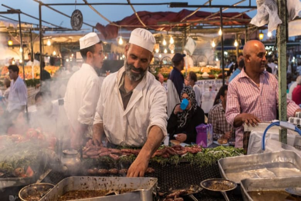 غذای خیابانی در میدان معروف جامع الفنا