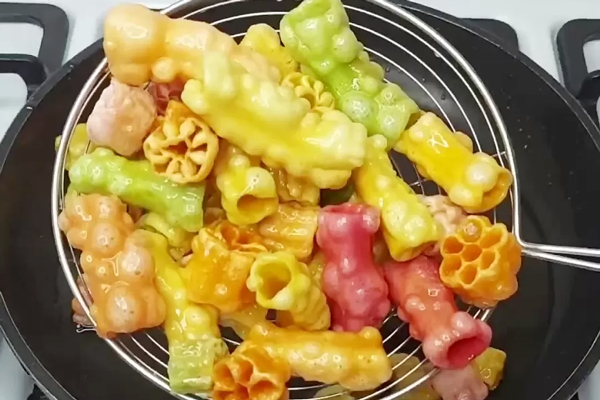 تهیه پفک هندی با روغن