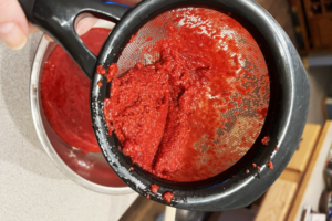 صاف کردن پوره تمشک