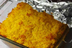 ته چین مرغ پخته شده در فر