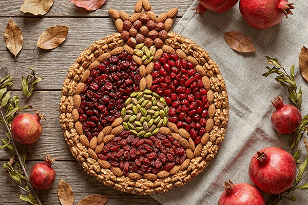 تزیین آجیل یلدا به شکل انار