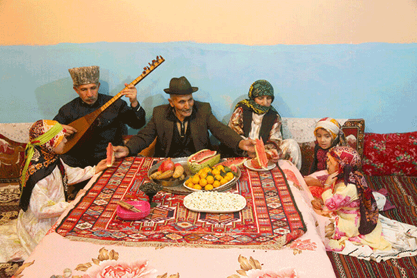 دورهمی شب یلدا در شهرهای ترک نشین ایران