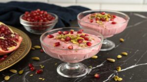 طرز تهیه فرنی انار