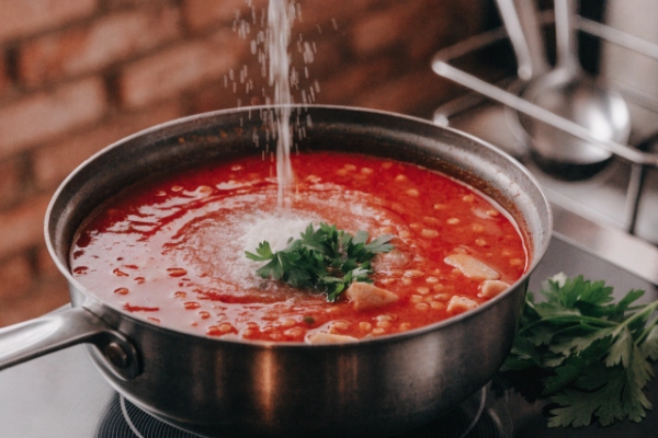 : لعاب‌دهی نهایی و تکمیل سوپ مرغ و جو