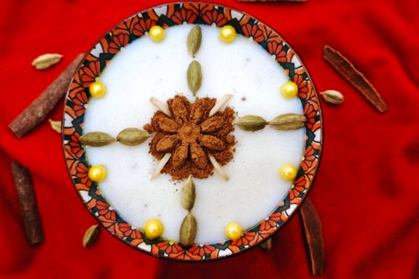 فرنی با شیر و آرد برنج