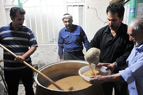 پخت حلیم نذری