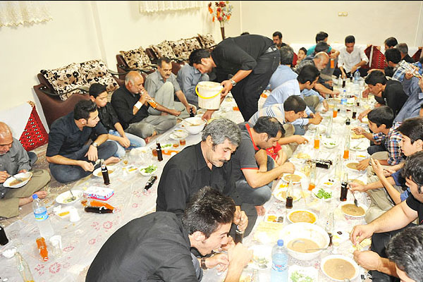 سفره افطاری در دوره معاصر ایران