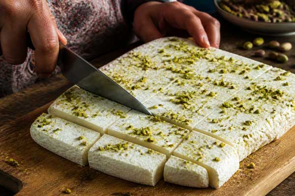 سرو شیرینی سی تبریزی