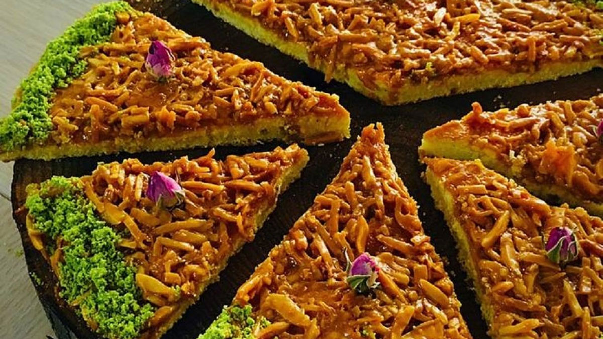 طرز تهیه شیرینی ملکه بادام