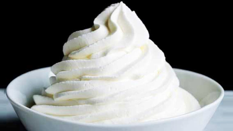 طرز تهیه کرمفیل وانیلی