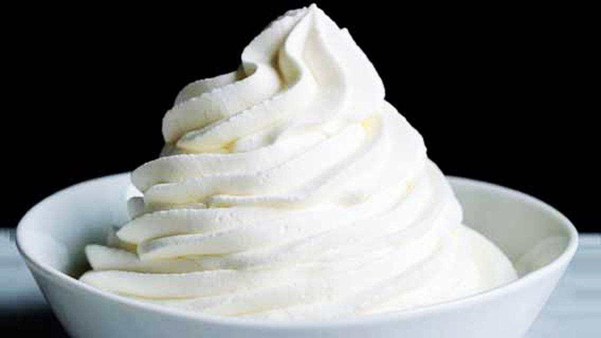 طرز تهیه کرمفیل وانیلی
