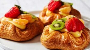 طرز تهیه شیرینی دانمارکی در تنور گازی