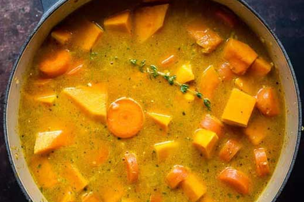 پخت مرغ و کدو حلوایی با آب 