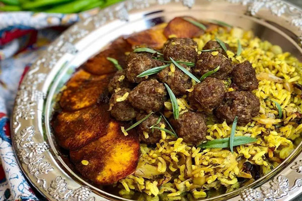 کلم پلو با گوشت قلقلی و ته دیگ سیب زمینی