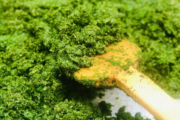 تفت دادن سبزی خورشت بامیه با سبزی 