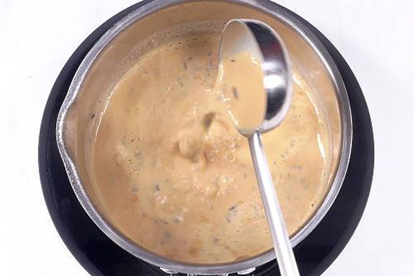 هوادهی چای ماسالا با شیر