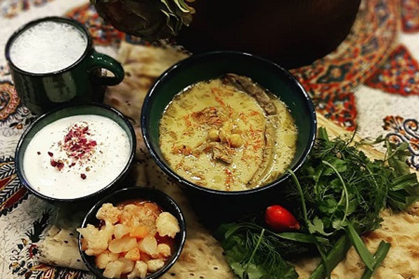 سرو آبگوشت دوغ دار 