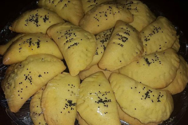 سرو شیرینی میان پر گیلانی
