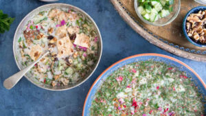 طرز تهیه آب دوغ خیار ساده خانگی