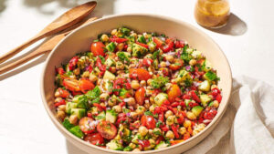 طرز تهیه سالاد نخود