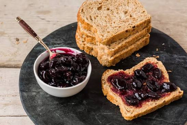 مربای تابستانی آلبالو