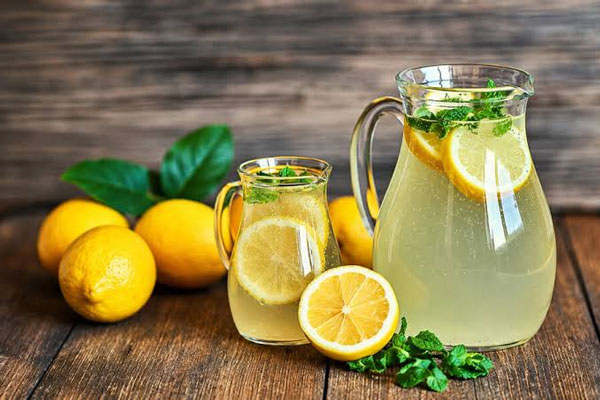 شربت آبلیمو برای پذیرایی در تابستان