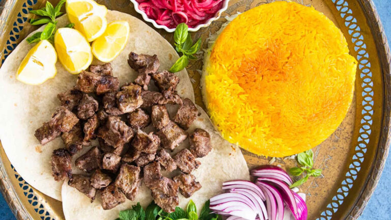 طرز تهیه کباب چنجه با سس سویا