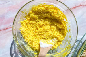 ترکیب برنج با مایه زعفرانی ته چین