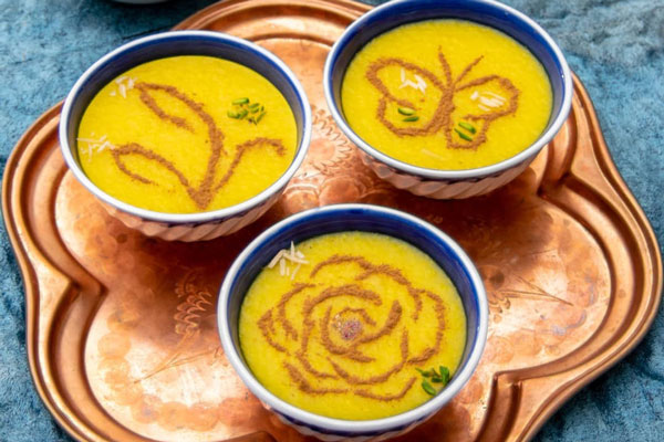 تزیین شله زرد با طرحهای دستی دارچینی