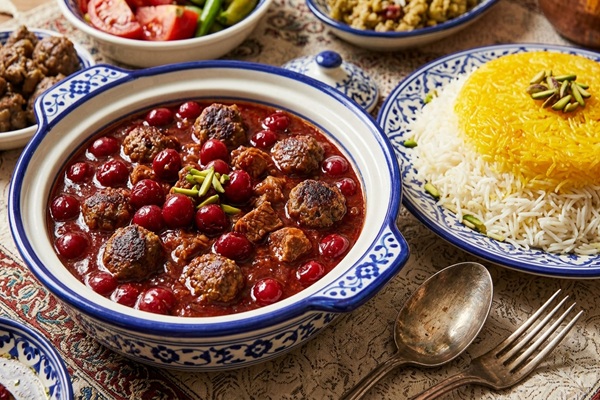 خورش آلبالو با کوفته قلقلی