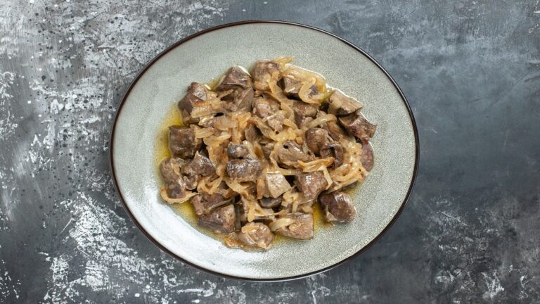 طرز تهیه بیف استراگانف بدون خامه